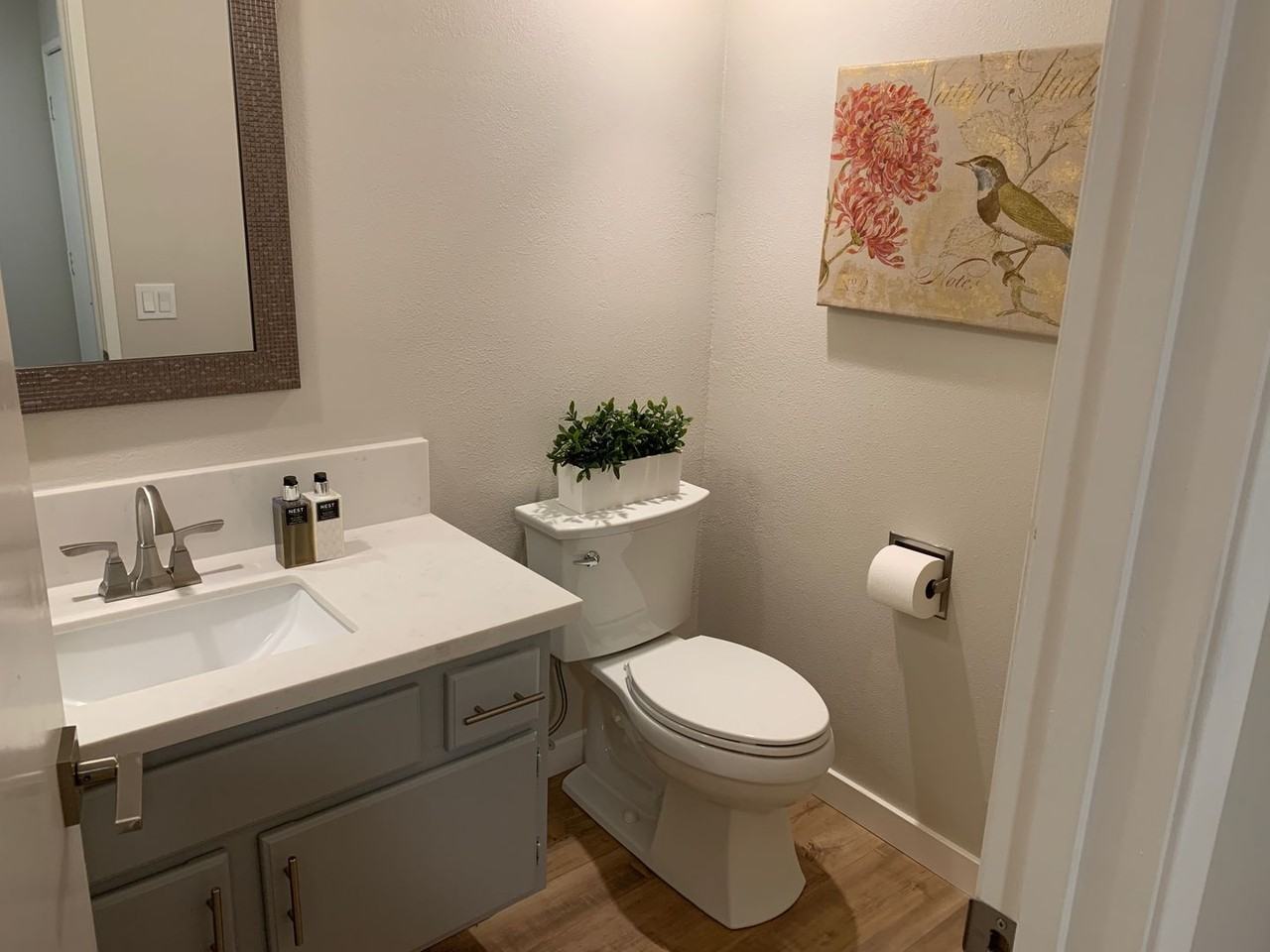 306 Elmhurst Cir - Photo 3 of 28