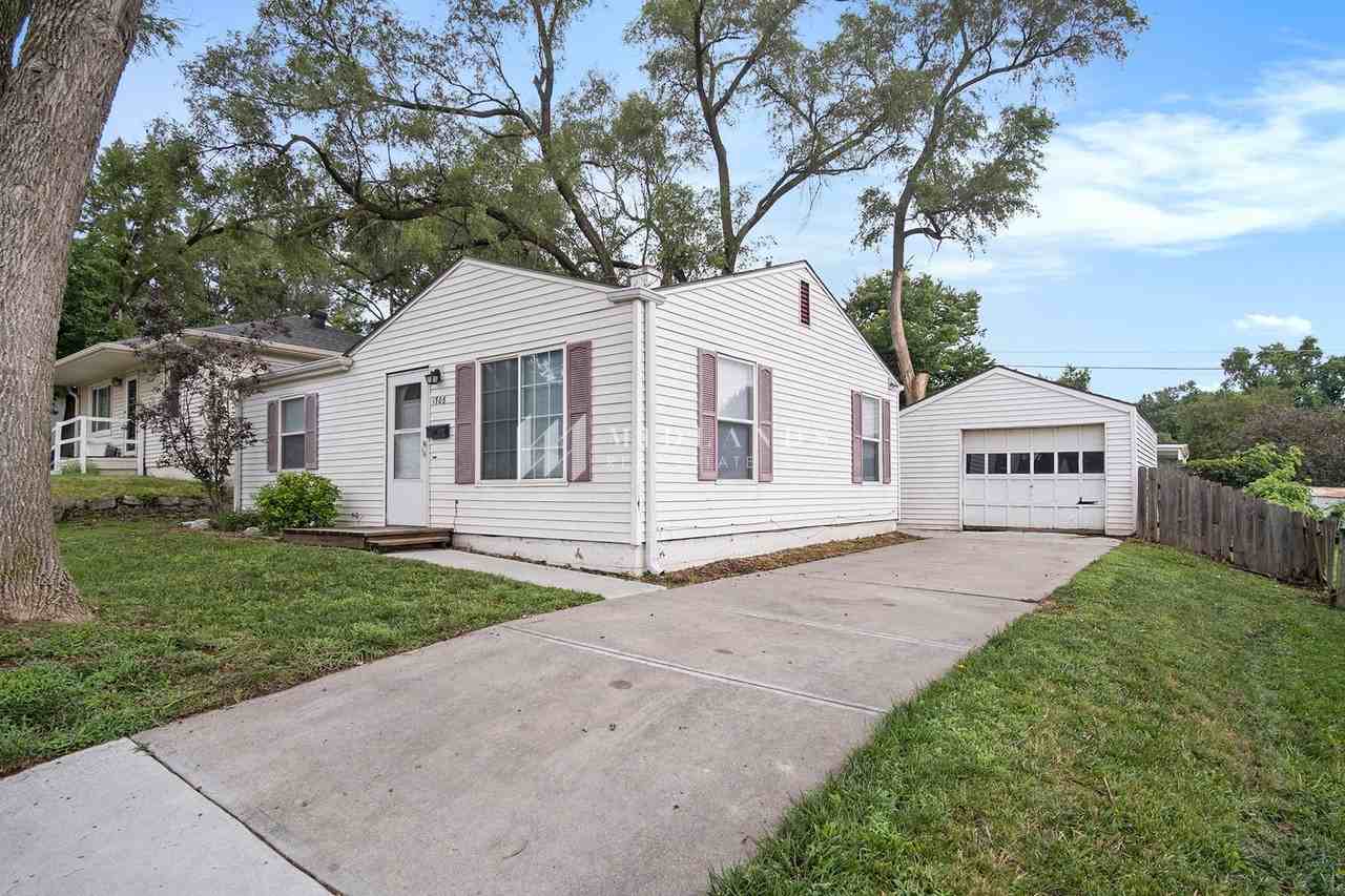 1708 Valley St - Photo 2 of 15