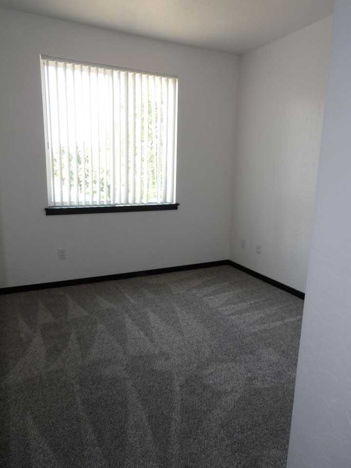 392 Canfield Lodge - Photo 5 of 13