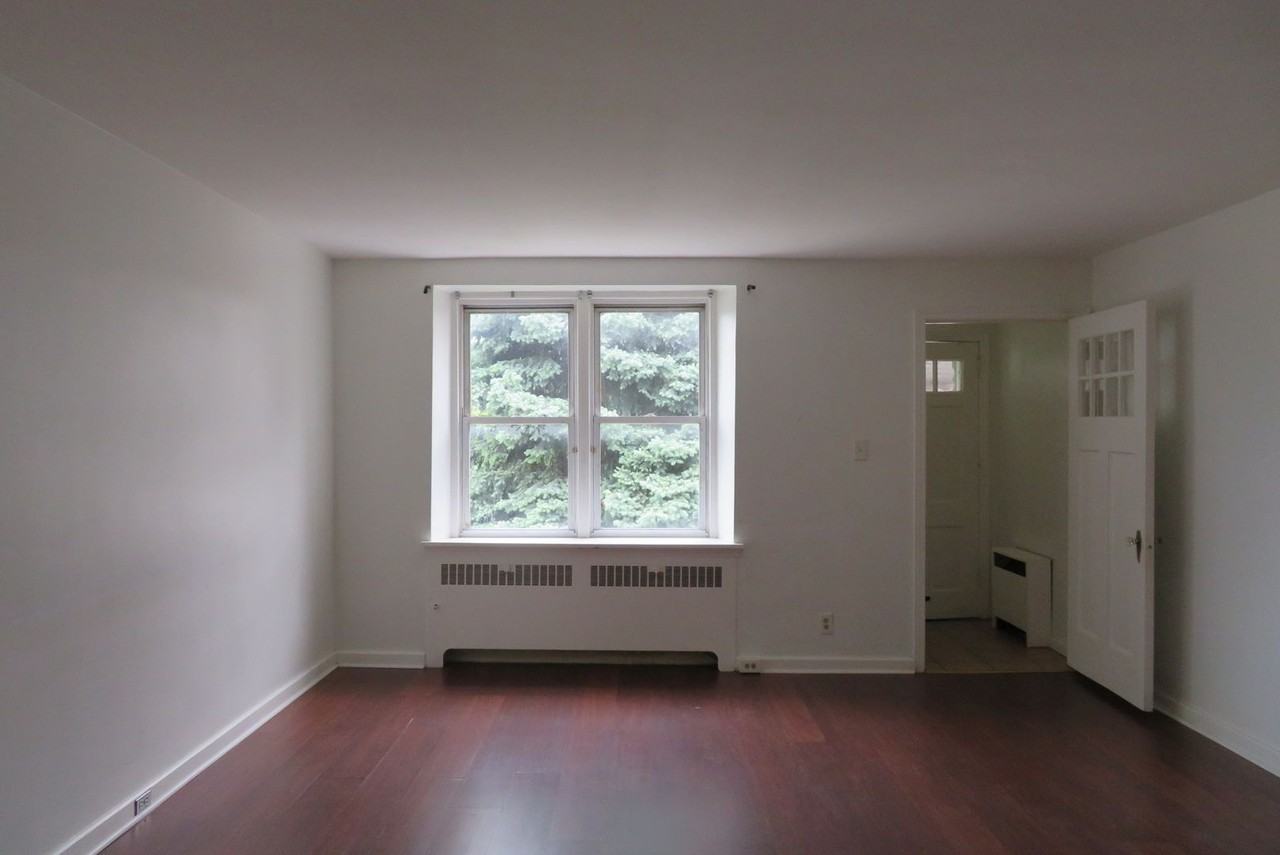3140 Cottman Ave - Photo 2 of 18