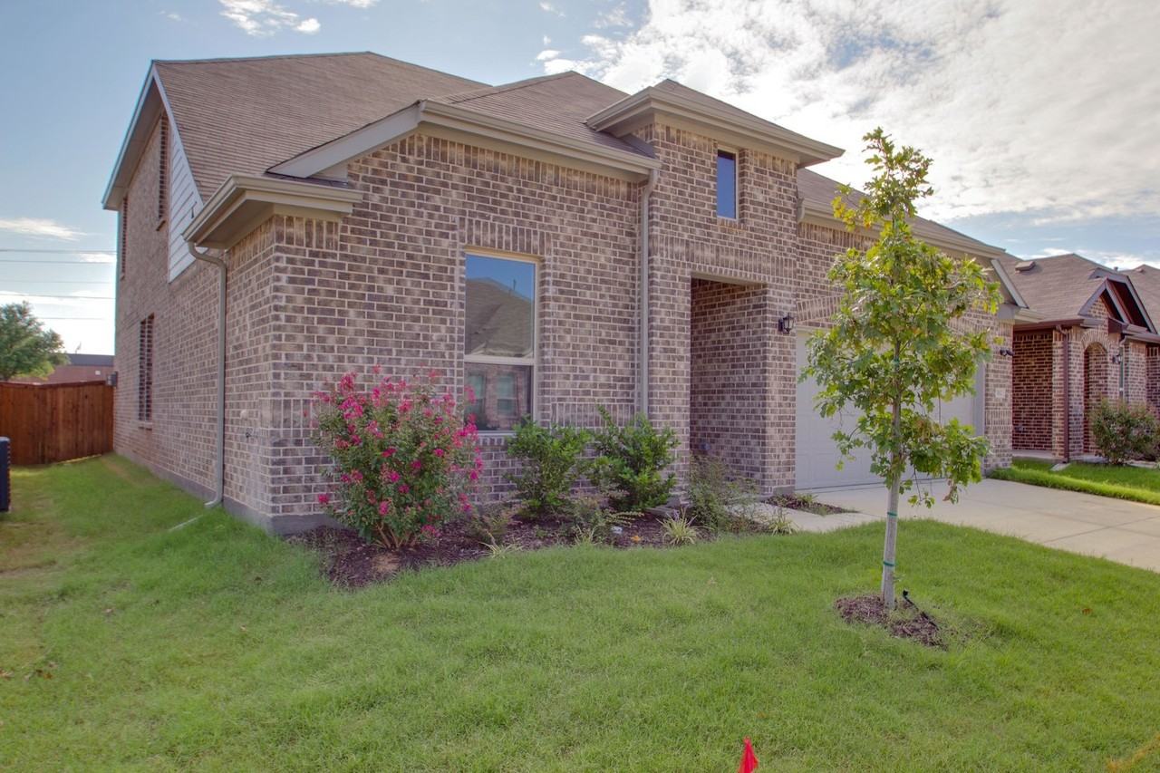 7612 Spring Dr - Photo 3 of 45