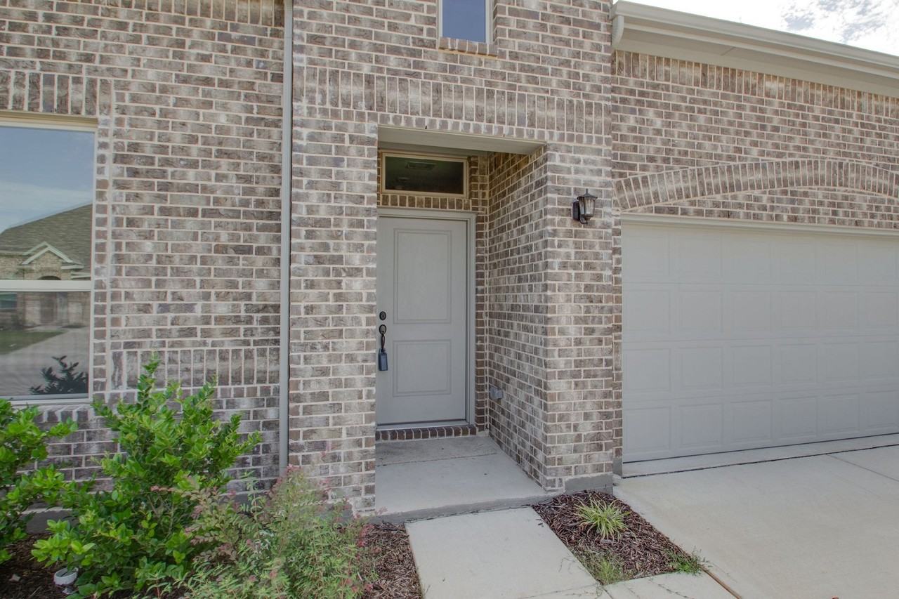 7612 Spring Dr - Photo 5 of 45