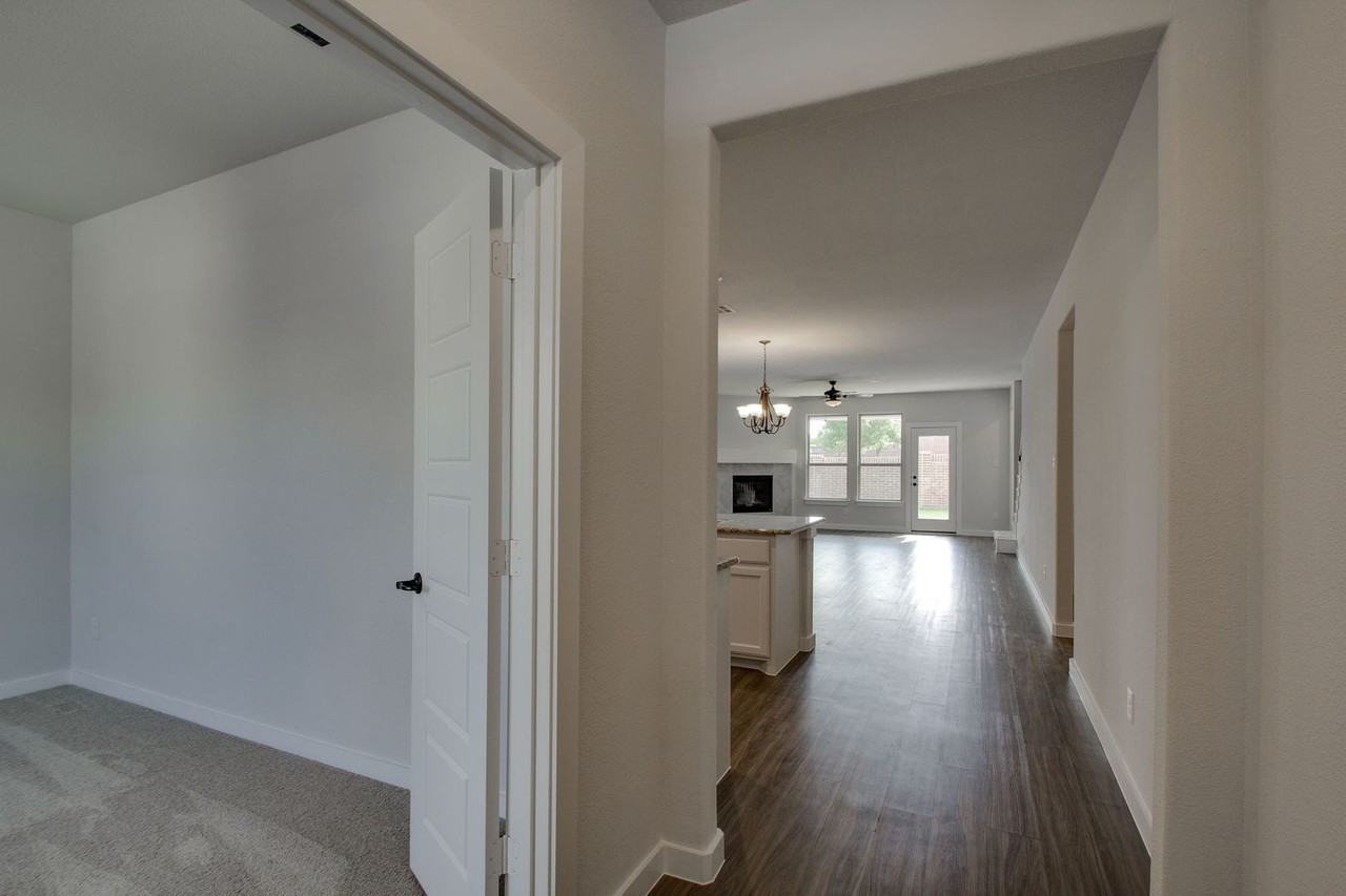 7612 Spring Dr - Photo 7 of 45