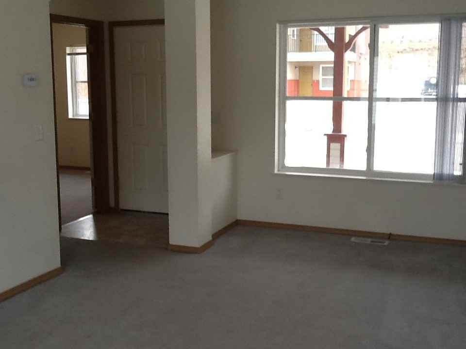 4687 Calistoga Ln - Photo 2 of 17