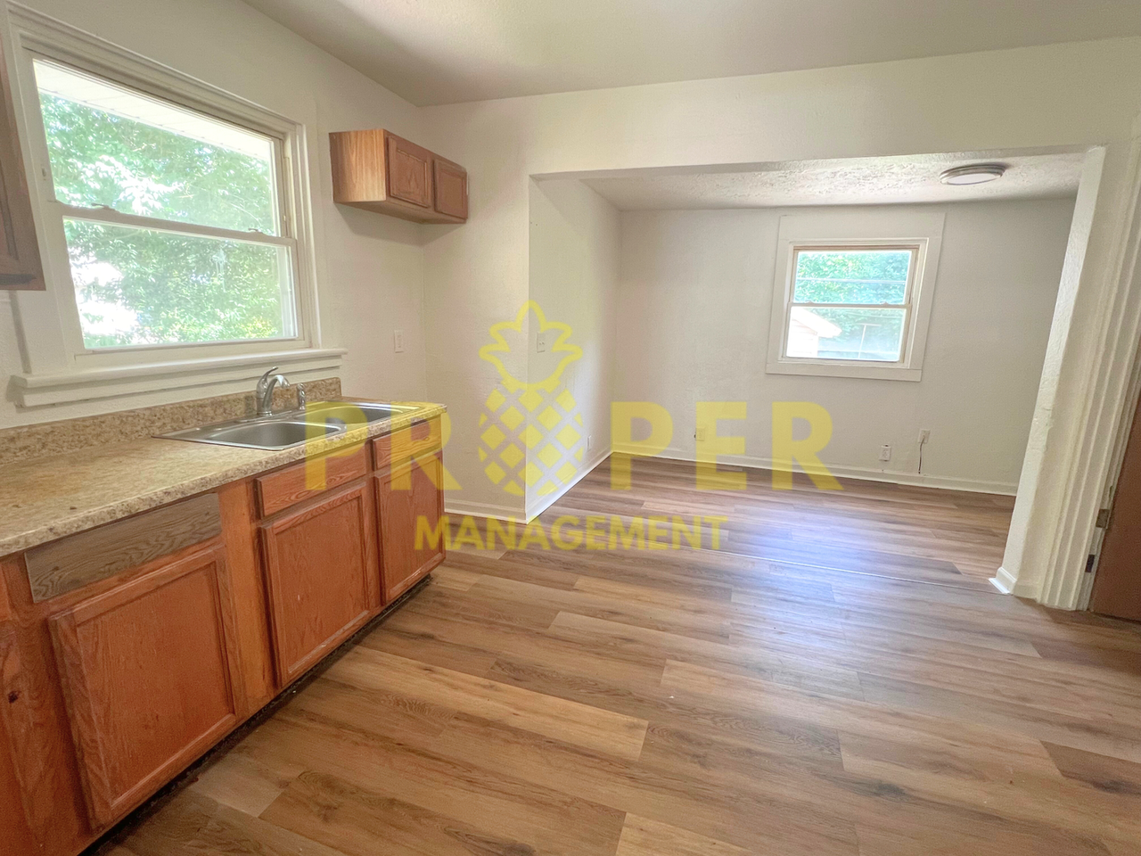 4076 Annapolis Ave - Photo 5 of 10