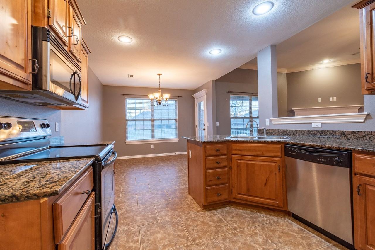 4071 W Song Bird Pl - Photo 6 of 17