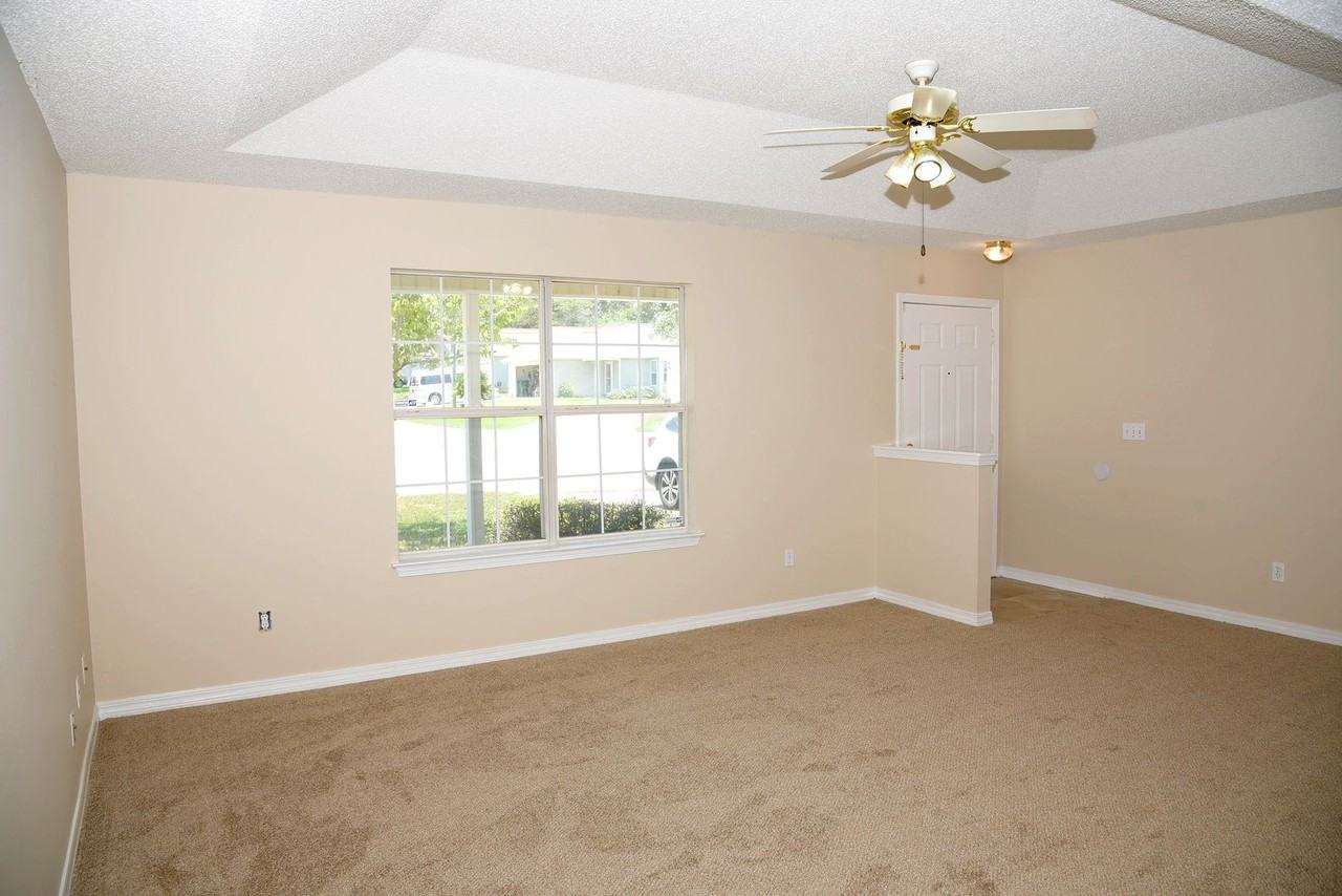 645 Jerrells Ave - Photo 4 of 26