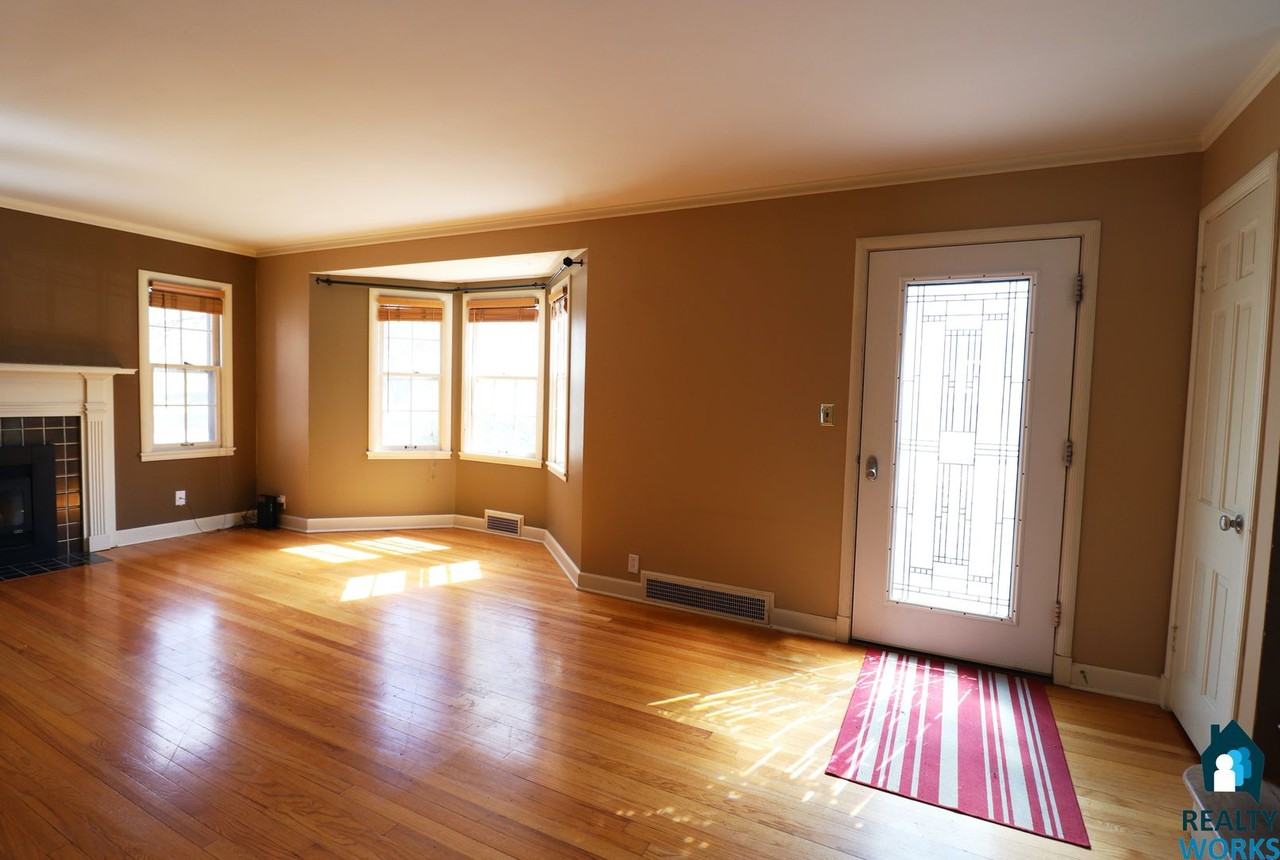 1730 High St - Photo 2 of 21