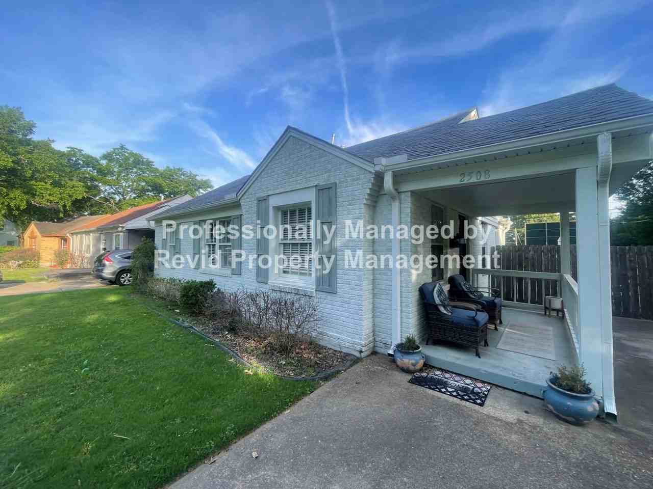 2508 N Edwin Cir - Photo 2 of 22