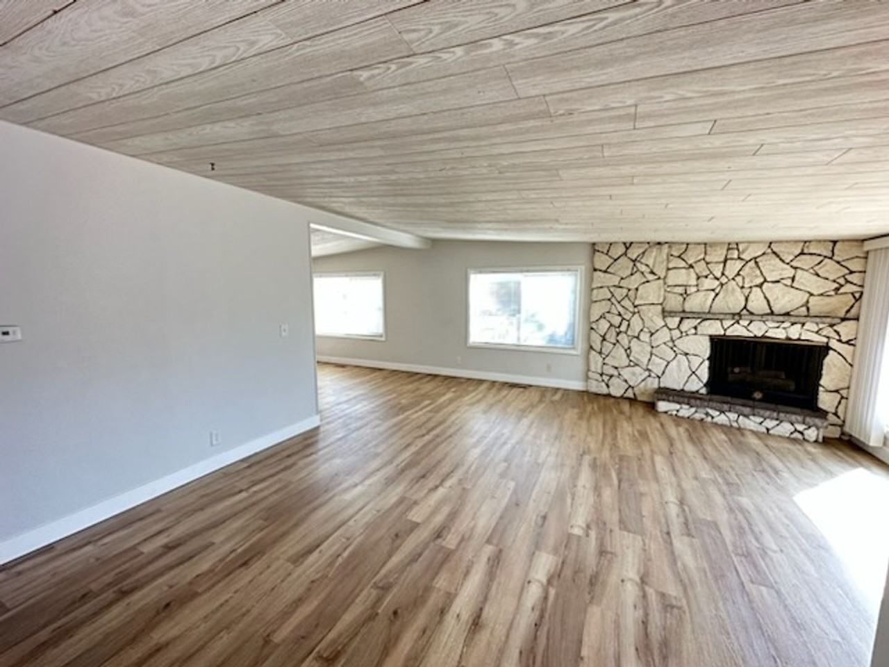 2928 W Lehi Dr - Photo 6 of 37