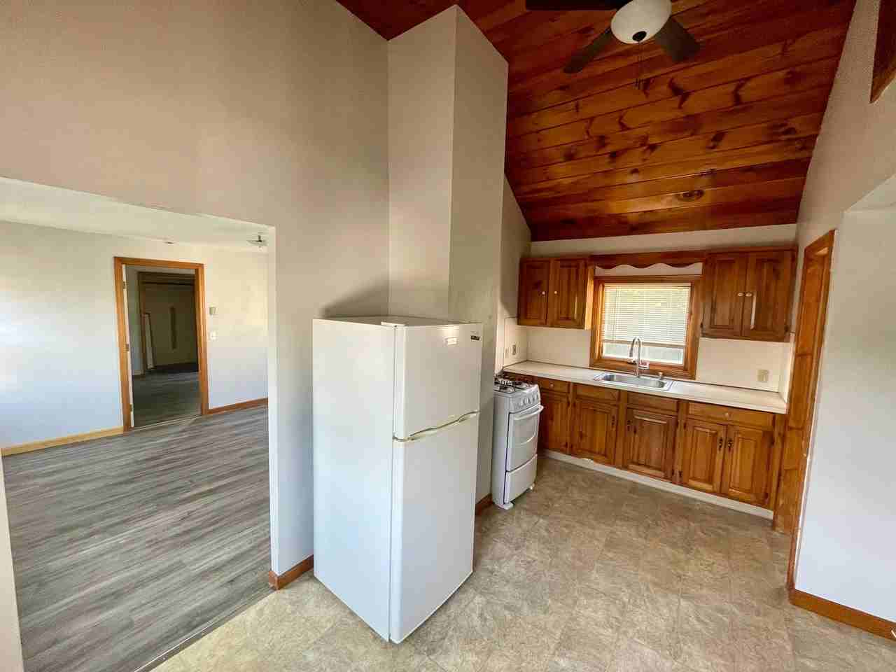 49 Ledward Ave - Photo 2 of 7