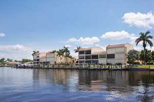 featured image of 4010 Se 20th Pl