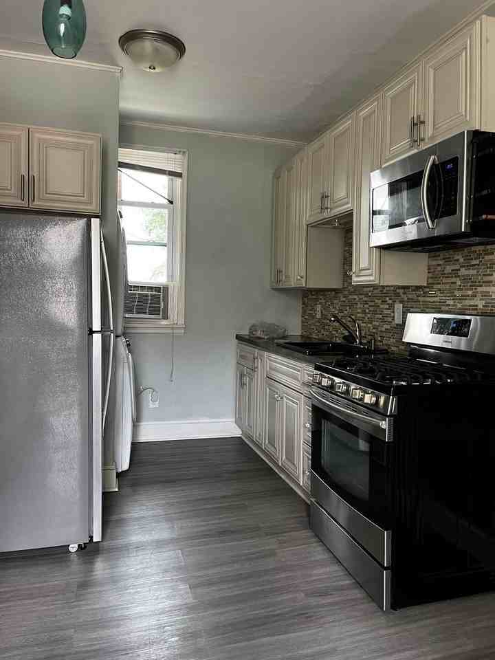 2228 5th St NE, Minneapolis, MN 55418 (4 - Photo 2 of 26