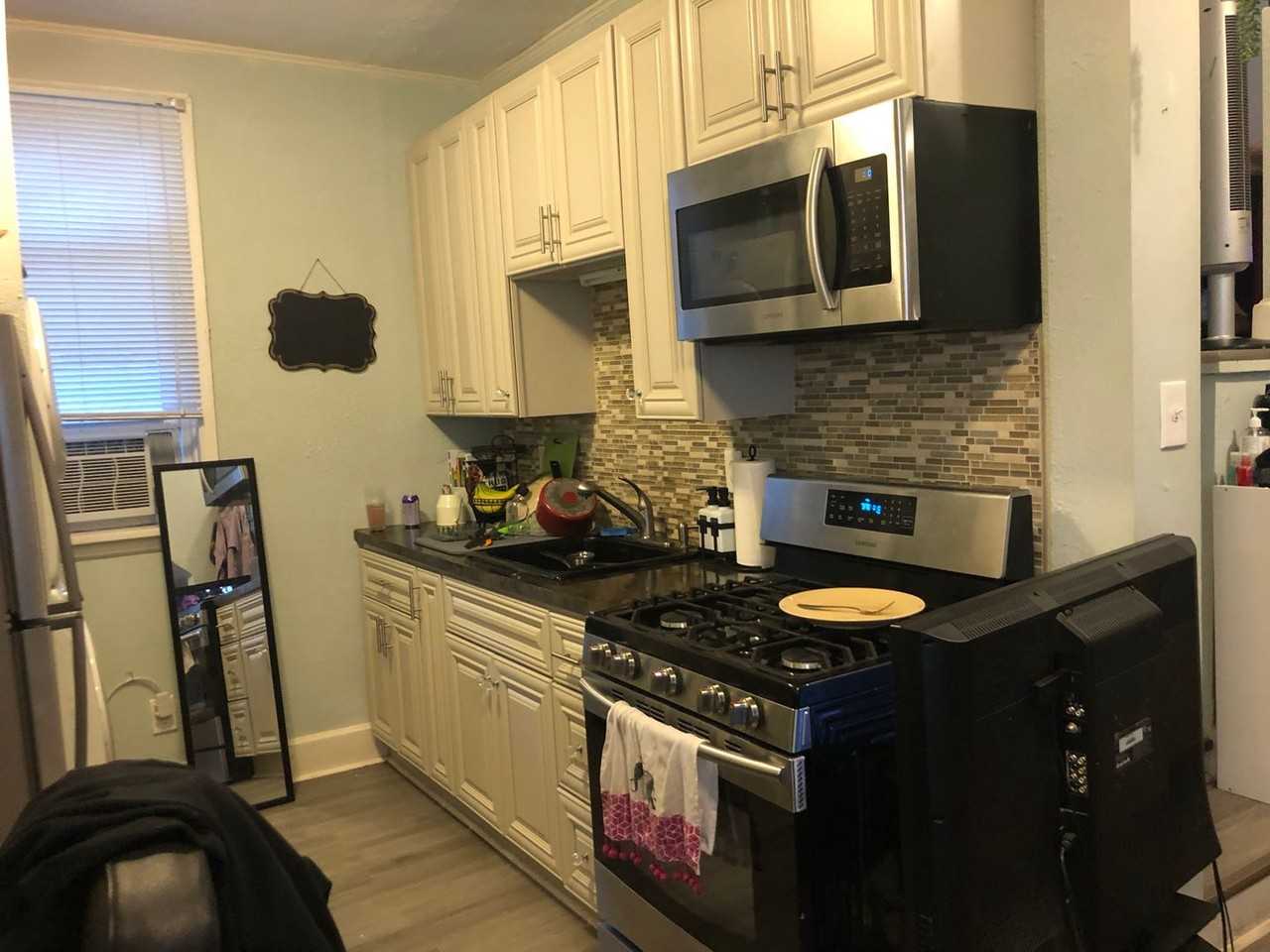 2228 5th St NE, Minneapolis, MN 55418 (4 - Photo 6 of 26