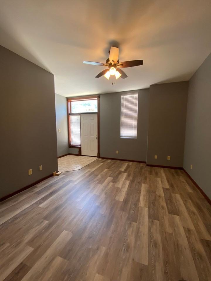 5607 Louisiana Ave - Photo 2 of 8