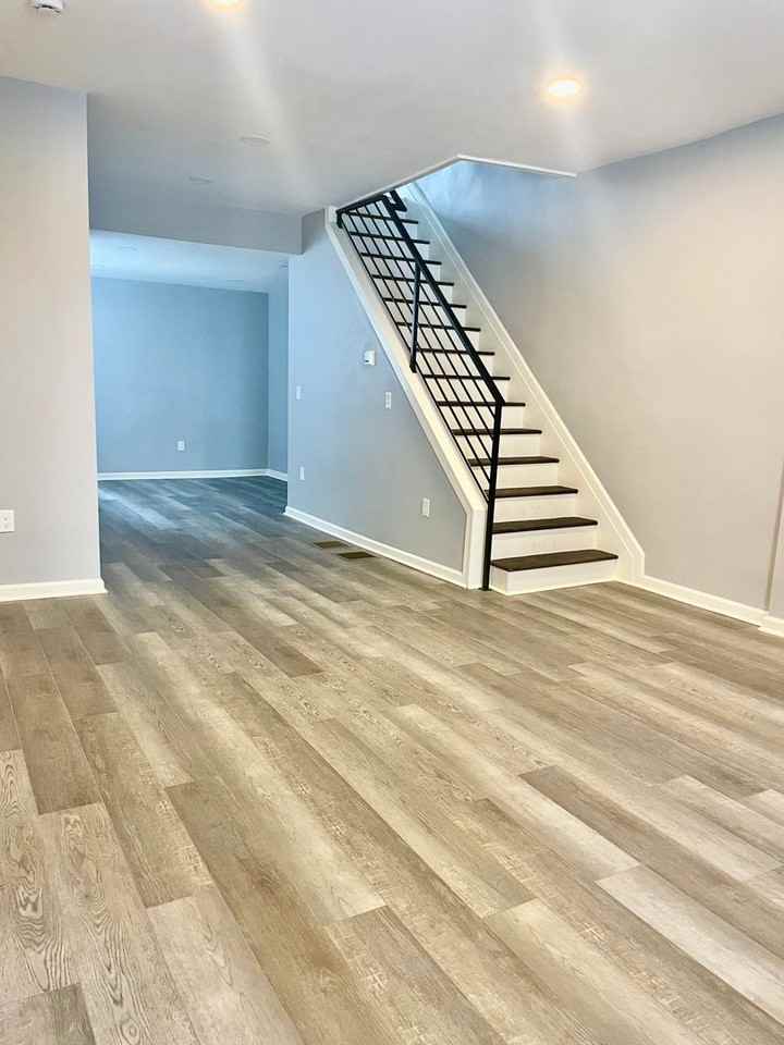 924 Maple Ter - Photo 2 of 12