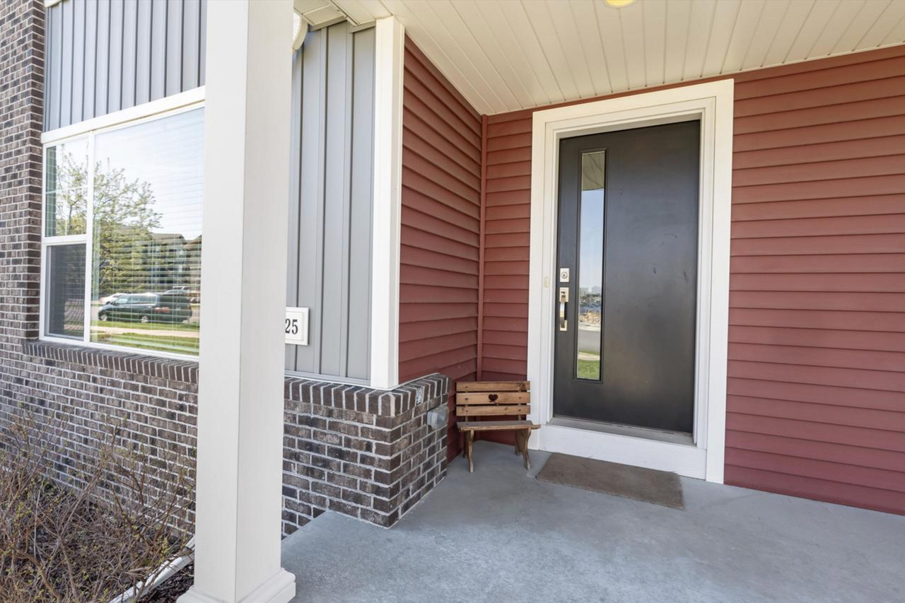 9725 Watts Rd - Photo 2 of 19