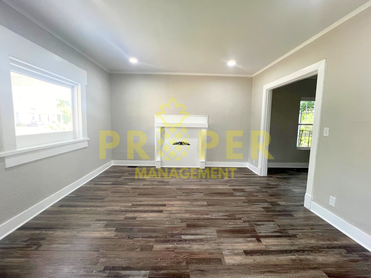 124 Reisinger Ave - Photo 2 of 12