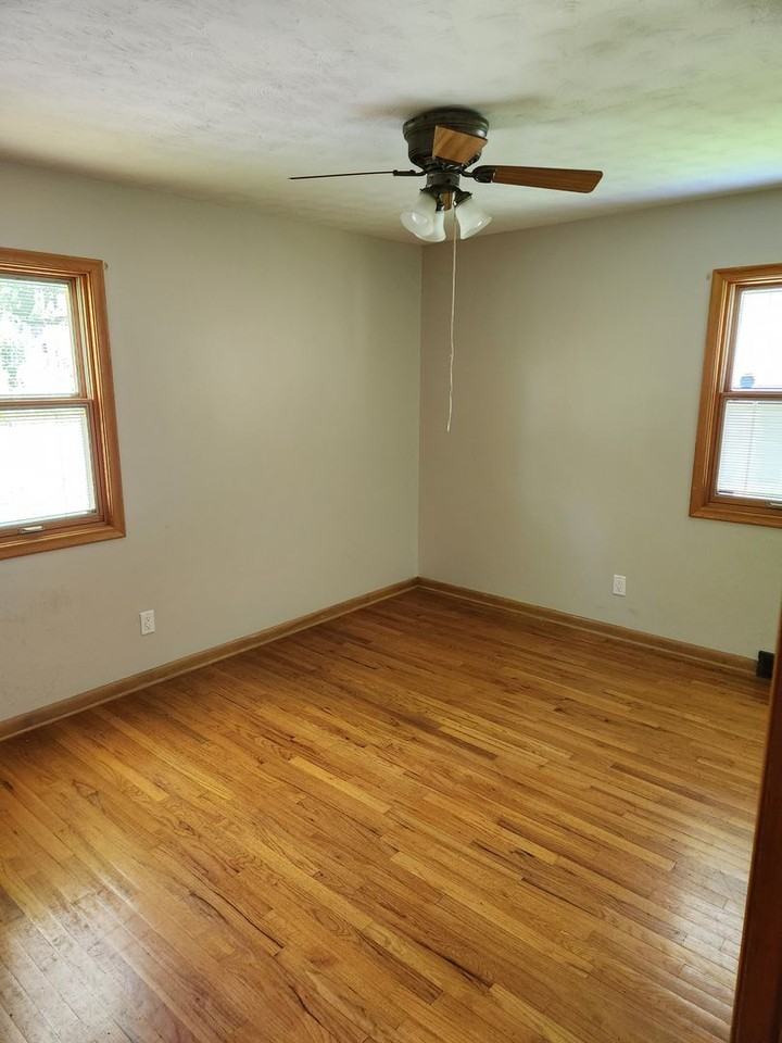 5218 Q St - Photo 6 of 11
