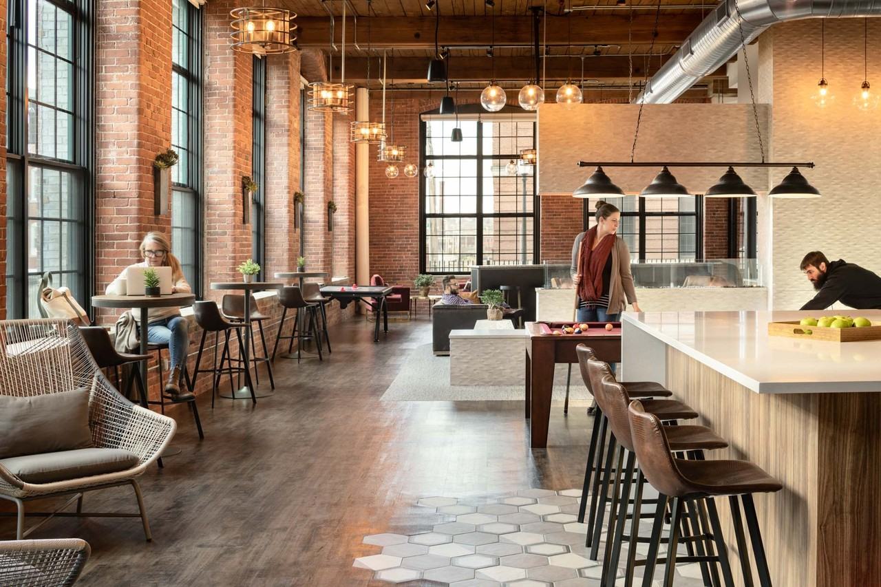 250 Merrimack Street - Photo 4 of 42