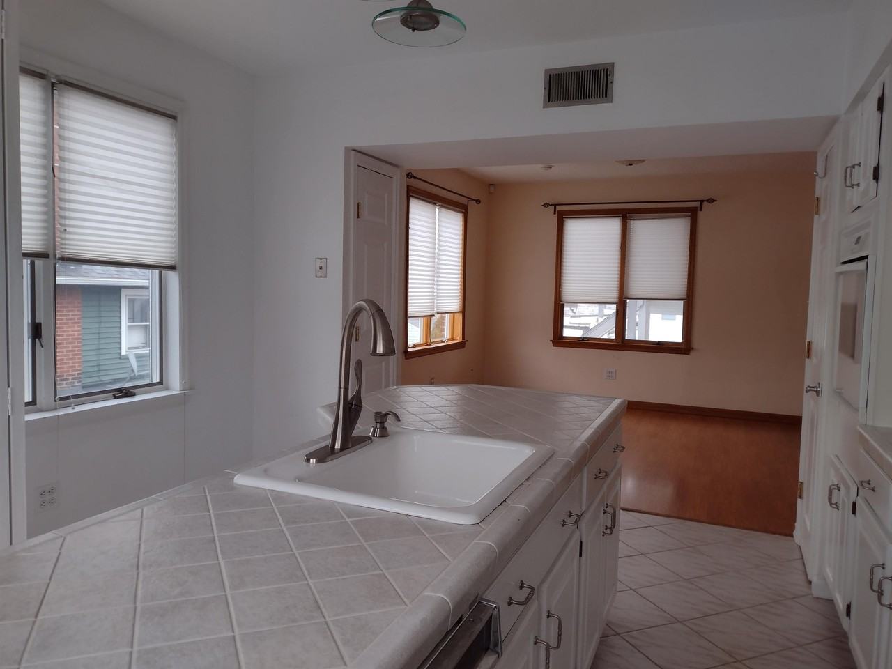 337 Wyoming Avenue - Photo 2 of 16