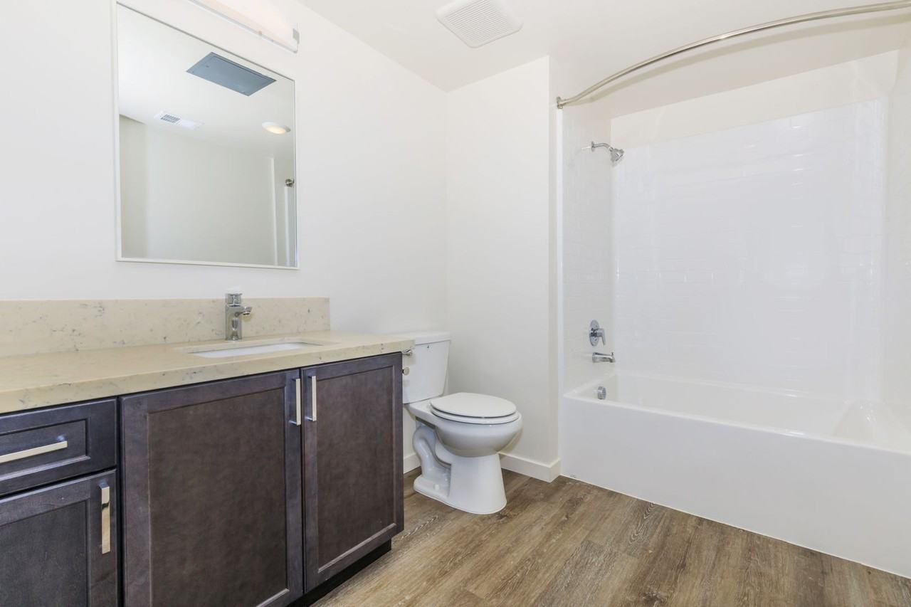 Tidewater Landing - Photo 7 of 14