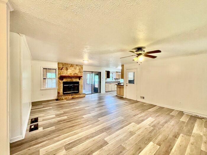 2574 Regal Cir - Photo 2 of 14