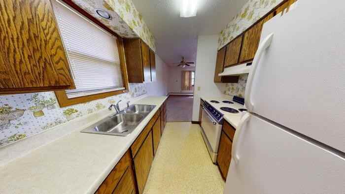 212 N 1st St #1 - Photo 2 of 15