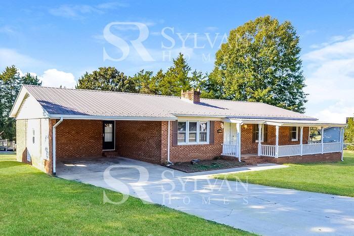 1404 Cedar Dr - Photo 2 of 15