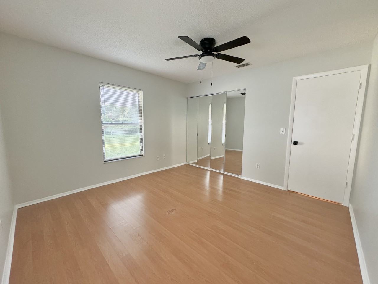 511 20th Ave W #NA - Photo 6 of 13