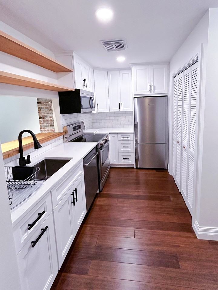 118 Washington St #U205 - Photo 2 of 14