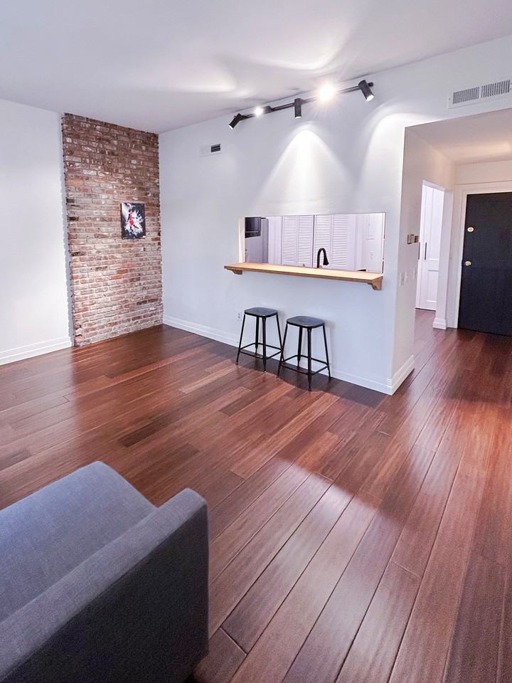 118 Washington St #U205 - Photo 5 of 14