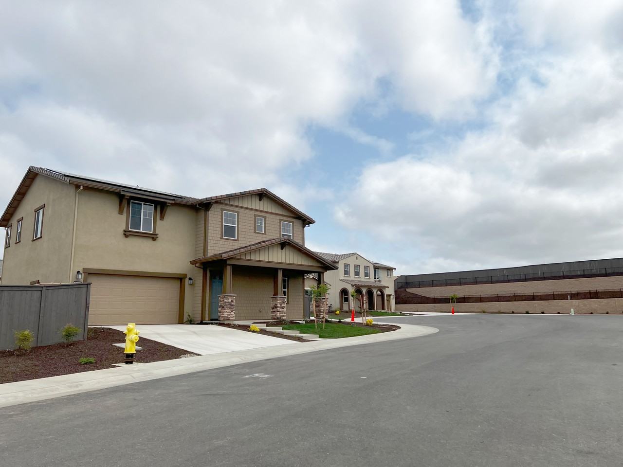 5046 Florasota Ct #NA - Photo 3 of 28