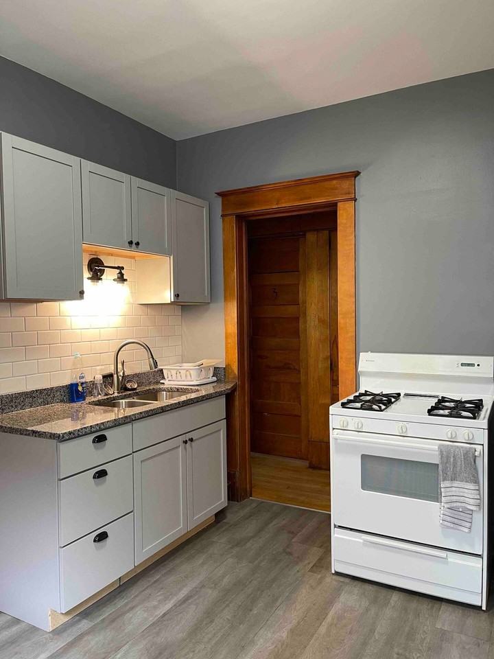 1924 Elliot Ave #1 - Photo 3 of 6