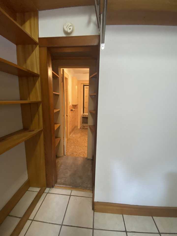 616 Ne 2nd St #A - Photo 3 of 6