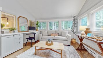 featured image of 9376 Emerald Dr