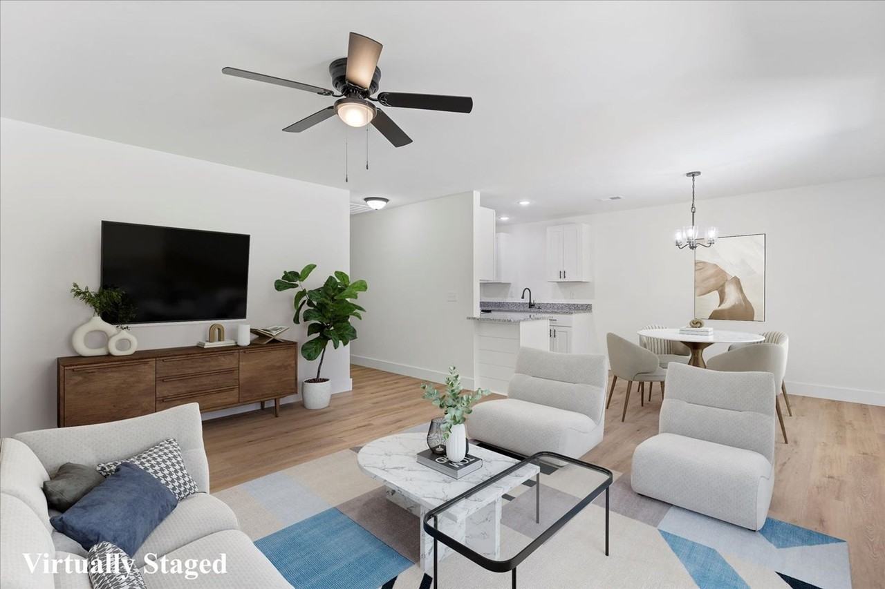 Arlington Townes - Photo 2 of 24