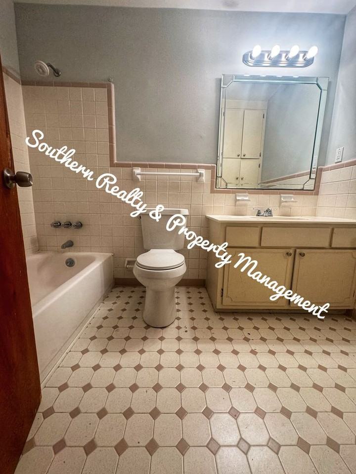 3111 Brentwood Dr - Photo 7 of 12