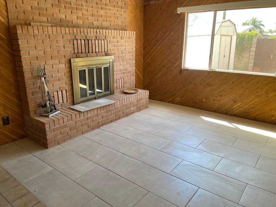 5010 E 13th St - Photo 3 of 12