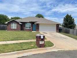 featured image of 1705 Teakwood Cir