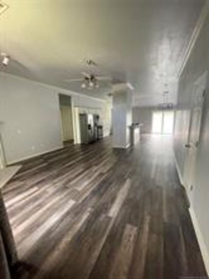 1705 Teakwood Cir - Photo 5 of 17