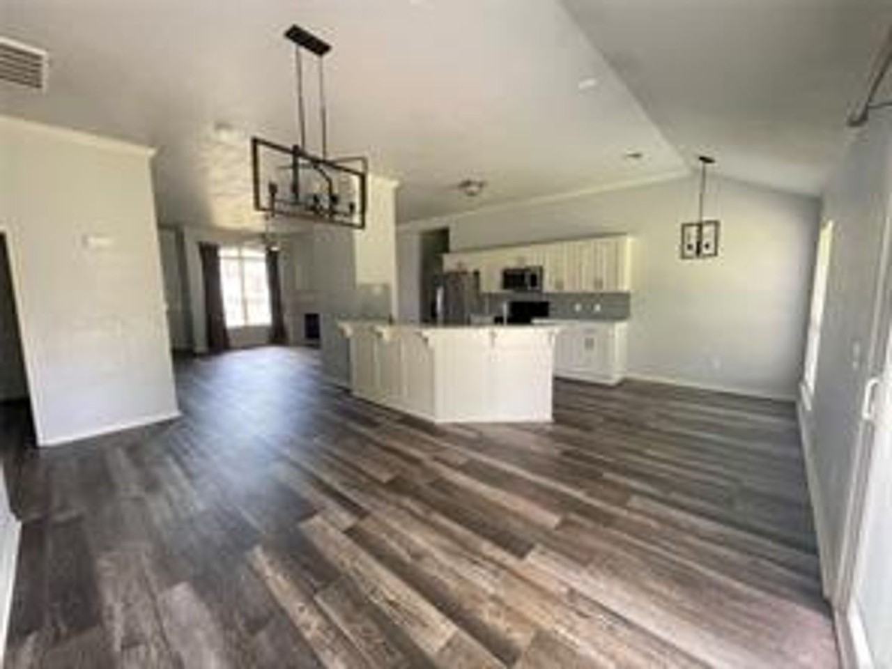 1705 Teakwood Cir - Photo 6 of 17