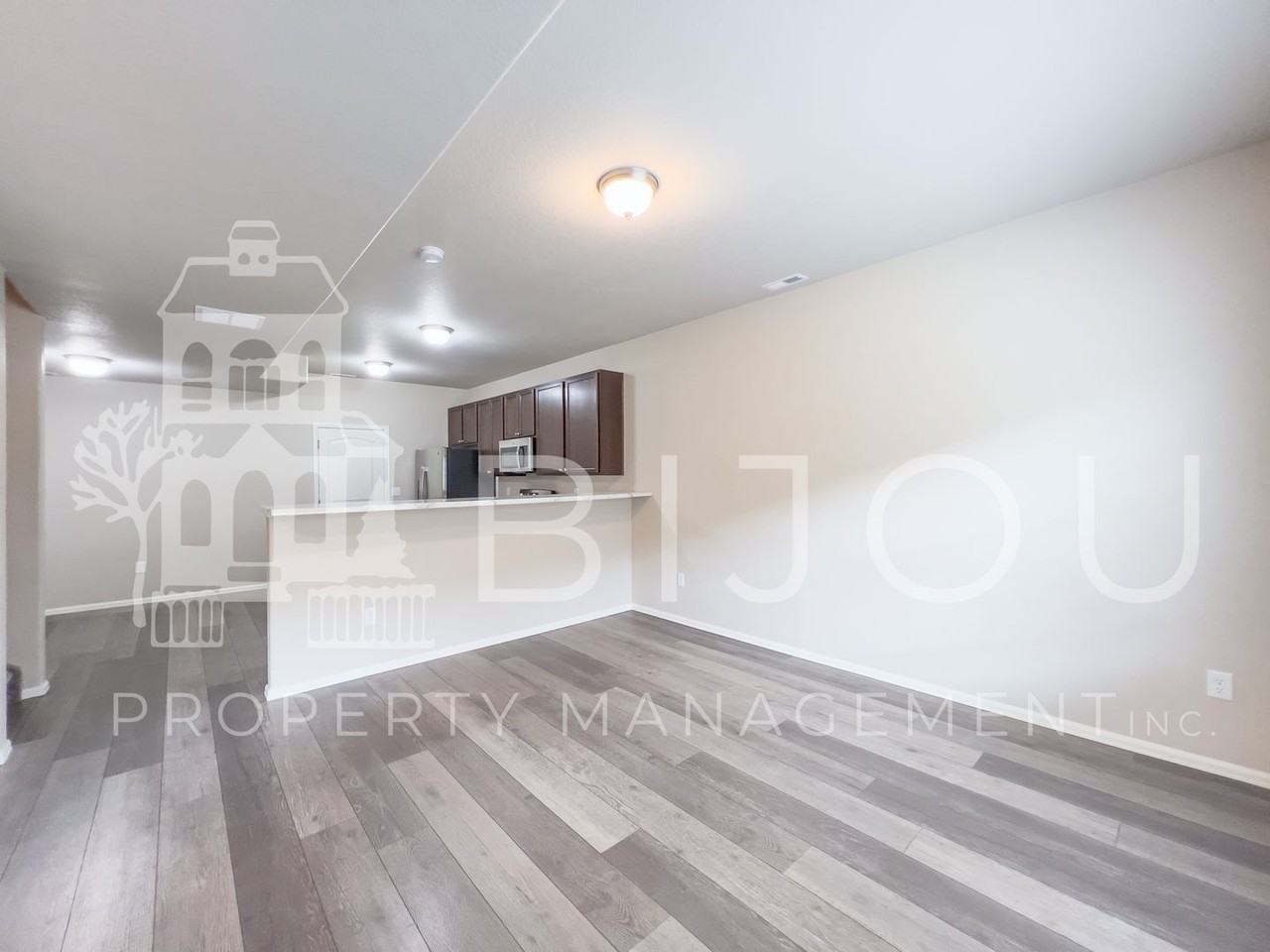 7661 Silver Larch Pt - Photo 5 of 31