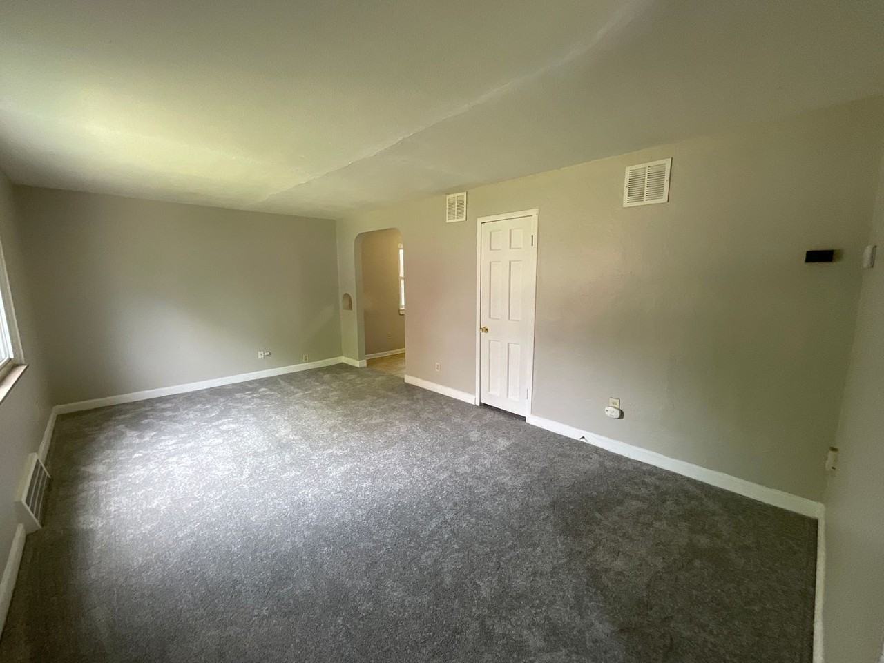 20330 Priday Ave - Photo 5 of 17