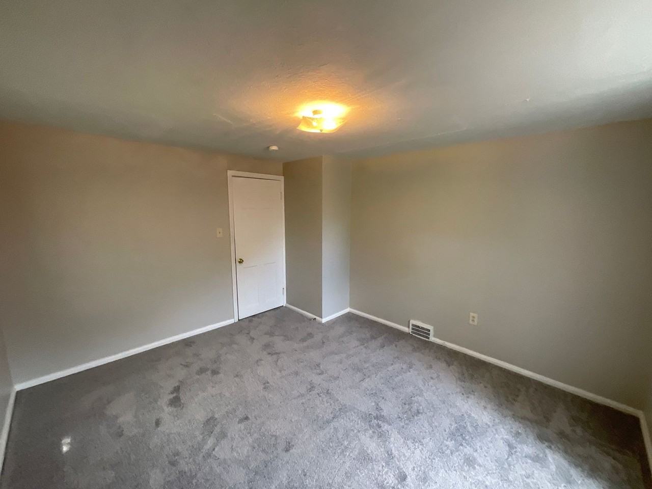 20330 Priday Ave - Photo 6 of 17