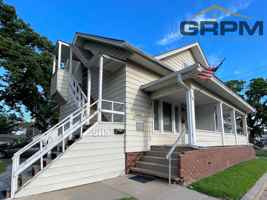 featured image of 511 N Poplar St