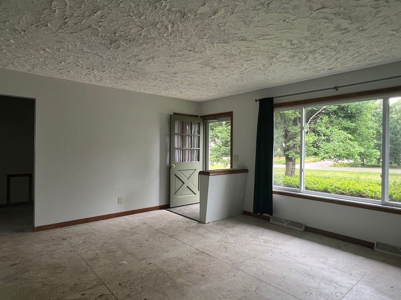 1950 E Stoll Rd - Photo 2 of 12