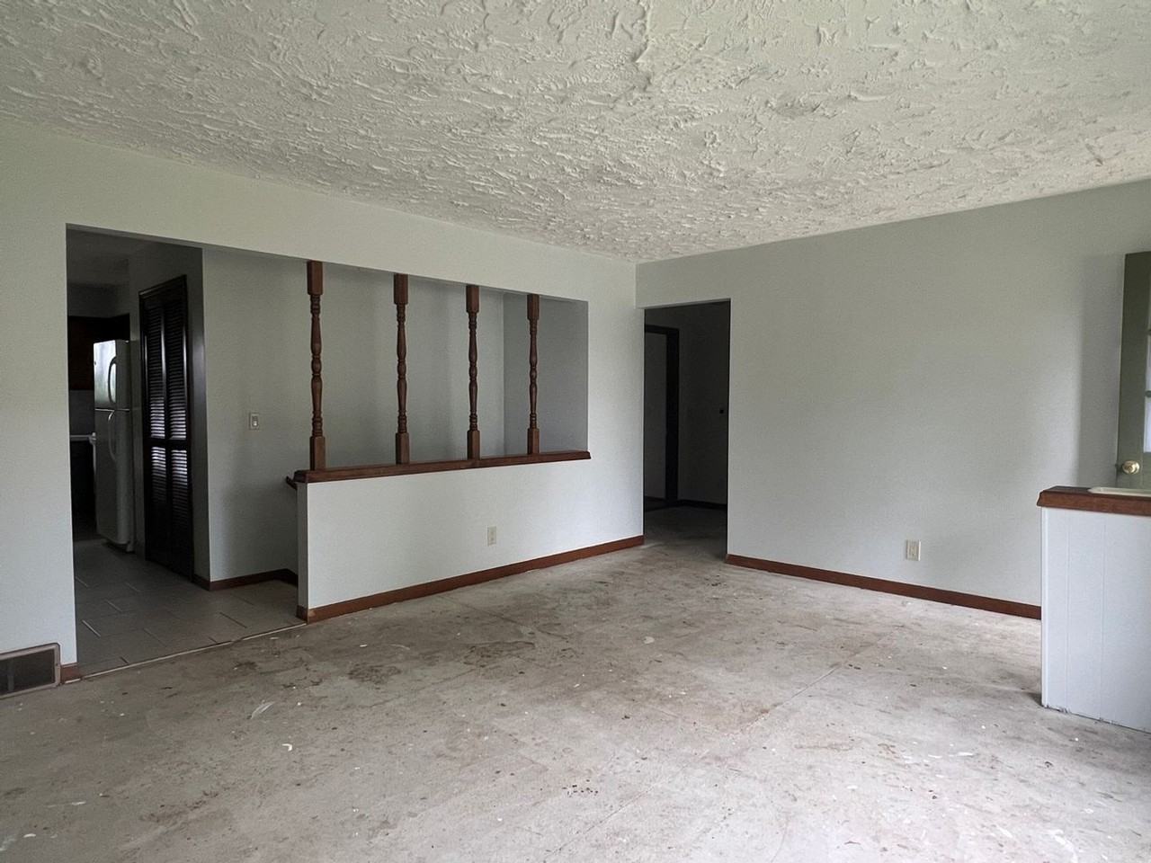 1950 E Stoll Rd - Photo 3 of 12