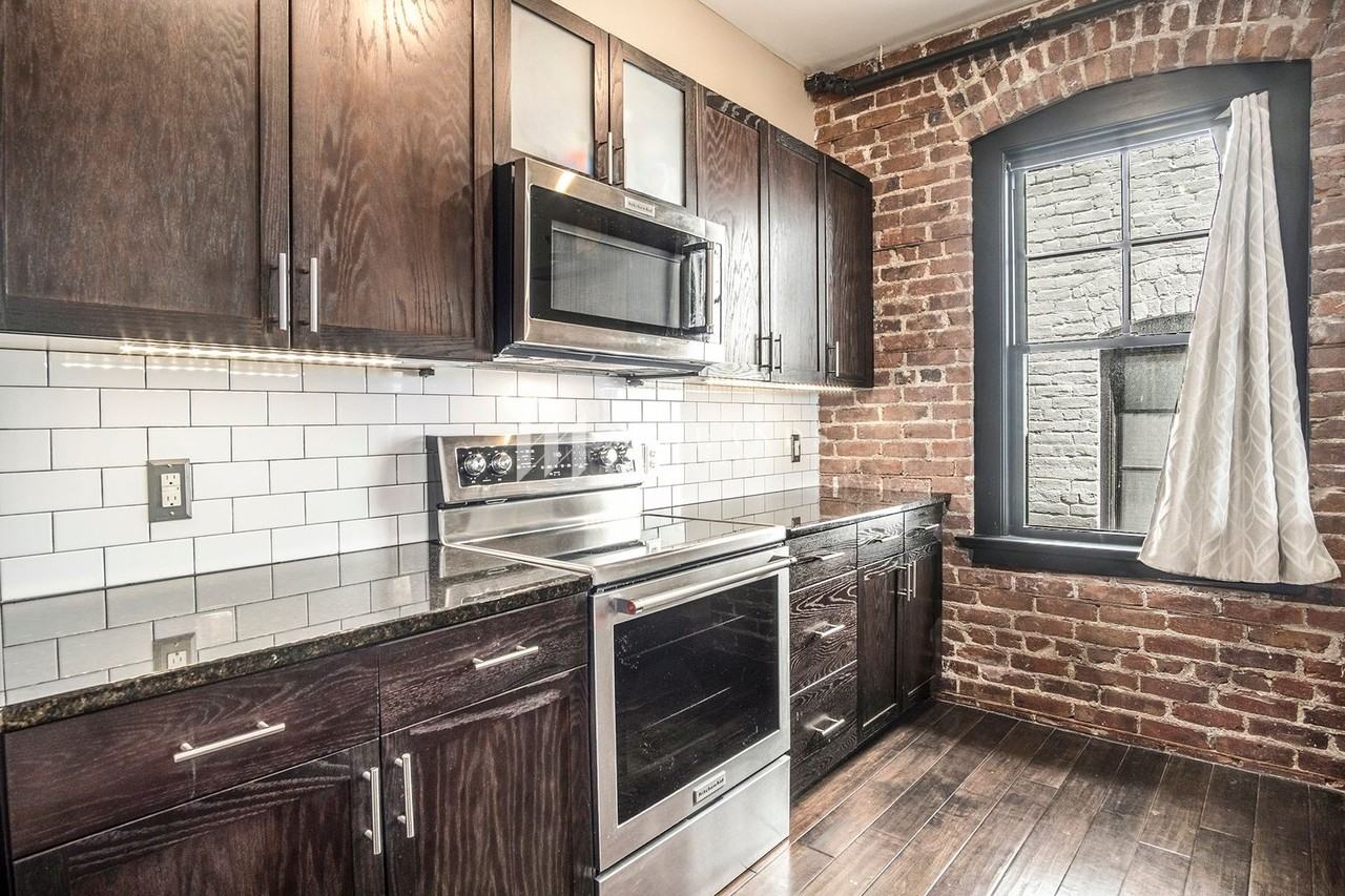 1117 S 10th St - Photo 5 of 16