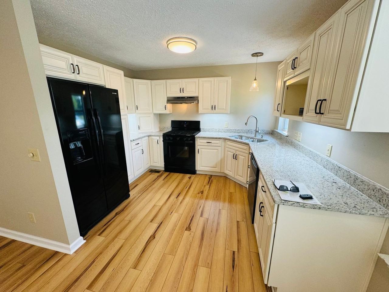 2015 Franklin Rd - Photo 3 of 20